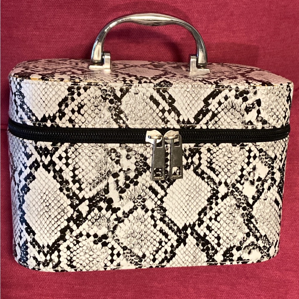 NEW Snake Print Travel Train Hard Case